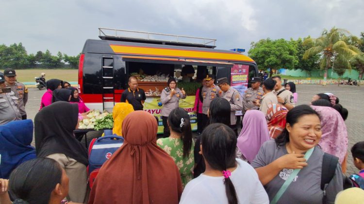 Polresta Banyuwangi Gelar Program Mobil Sayur untuk Edukasi dan Kepedulian Sosial
