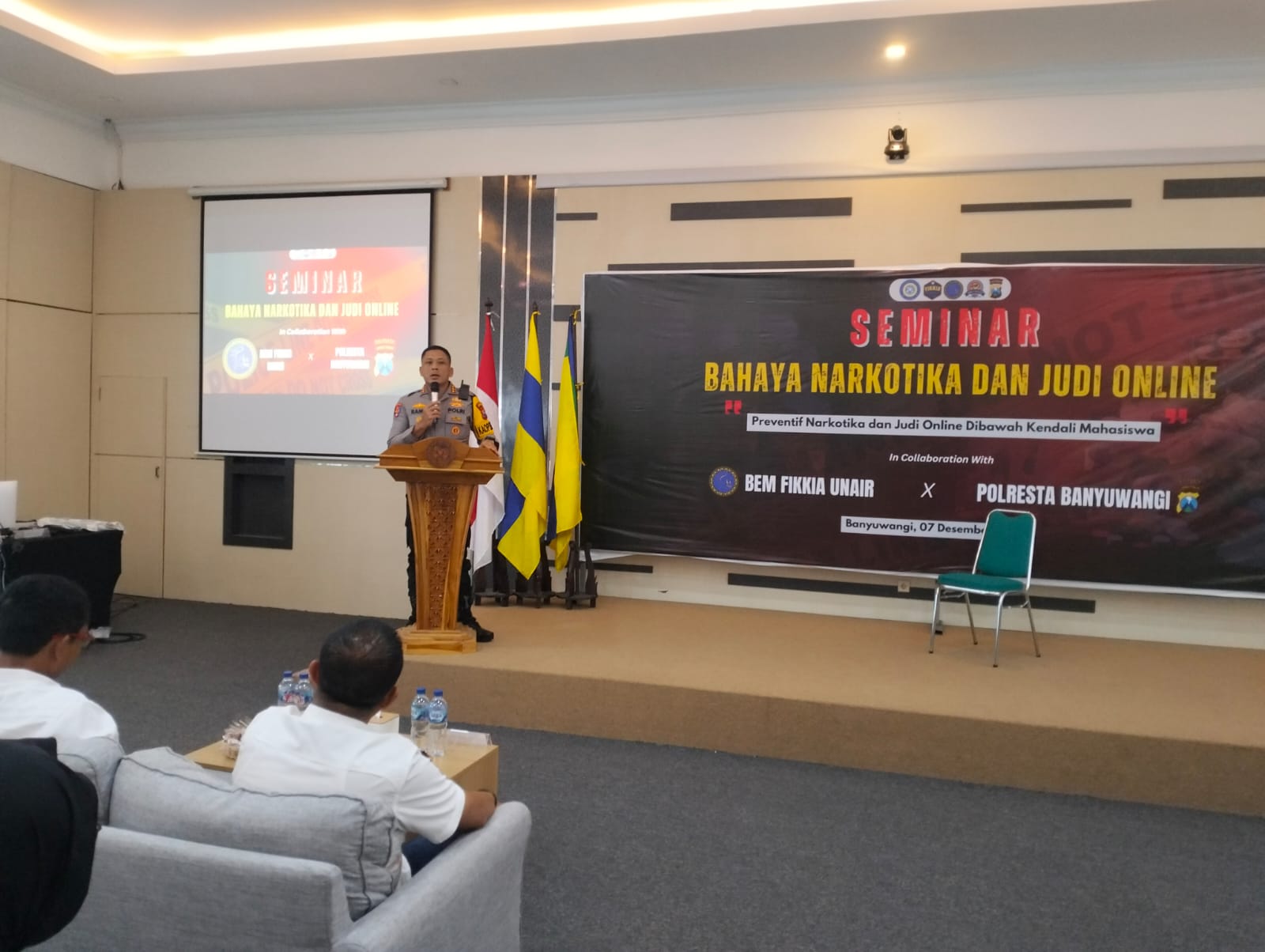 UNAIR dan Polresta Banyuwangi Gelar Seminar Bahaya Narkoba dan Judi Online, Generasi Muda Diajak Berperan Aktif
