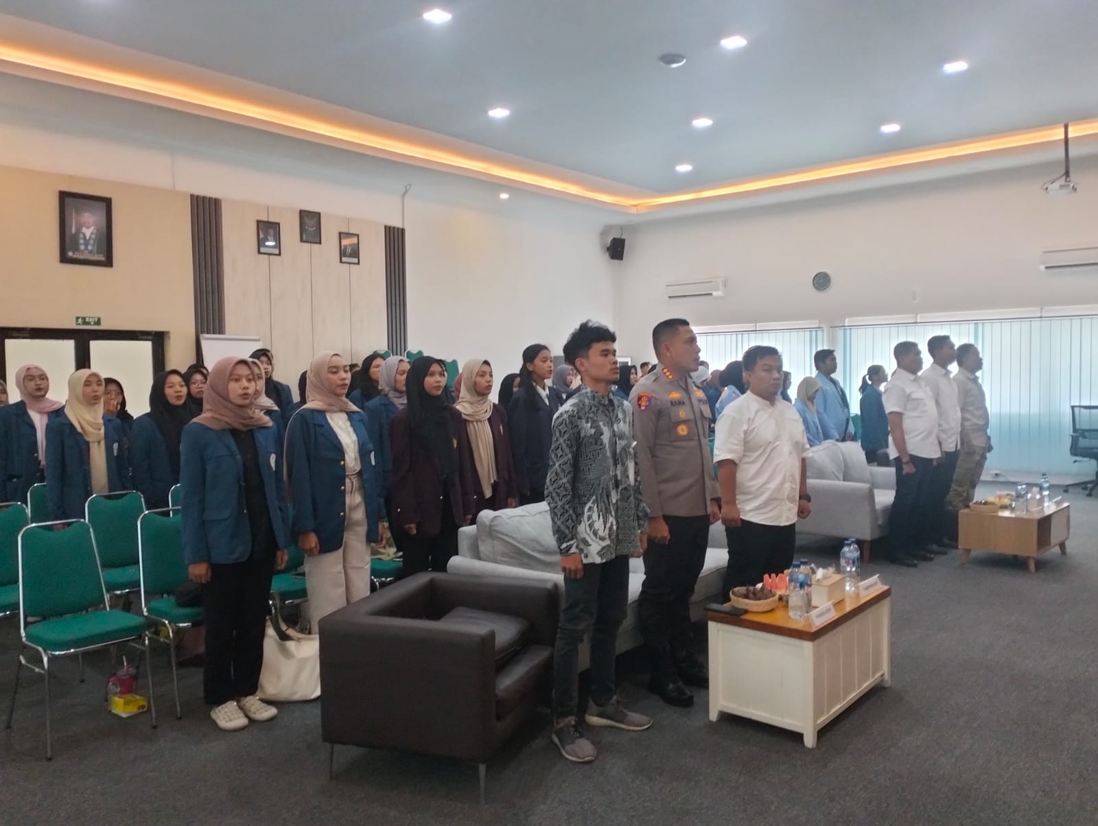 UNAIR dan Polresta Banyuwangi Gelar Seminar Bahaya Narkoba dan Judi Online, Generasi Muda Diajak Berperan Aktif