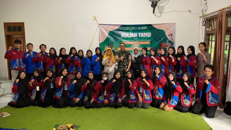 Mahasiswa Calon Guru Matematika UNIBA Dapat Pembekalan Bela Negara dari Dandim 0825 Banyuwangi