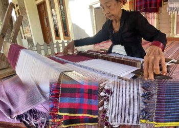 Siyami, Penenun Tertua Banyuwangi, Berjuang Melestarikan Tenun Osing di Tengah Tantangan Zaman