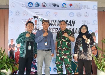 Kasdim 0825/Banyuwangi Ajak Mahasiswa Poliwangi Bangun Generasi Emas Melalui Wawasan Kebangsaan