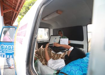 Inspirasi Perjuangan: Peserta PPPK Banyuwangi Ikuti Ujian di Ambulans Pasca Melahirkan
