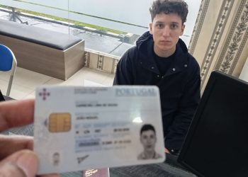 Polresta Banyuwangi Temukan Telepon Genggam WNA Portugal yang Hilang di Terminal Karangente