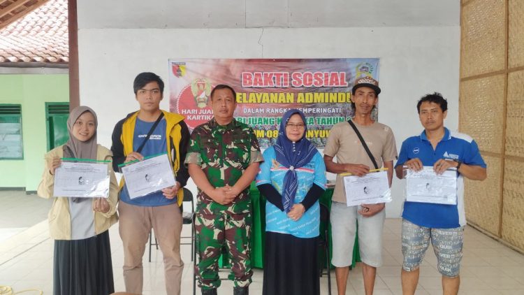 Kodim 0825/Banyuwangi Gelar Bakti Sosial Pelayanan Adminduk Sambut Hari Juang Kartika