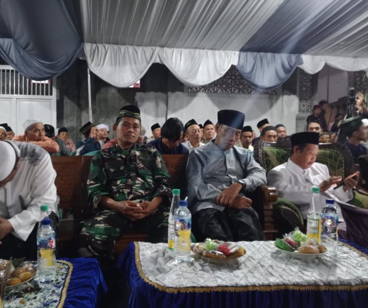 Pengajian Umum Haul KH. Ahmad Sulaiman dan KH. Darda Ahmad Berlangsung Khidmat di Banyuwangi