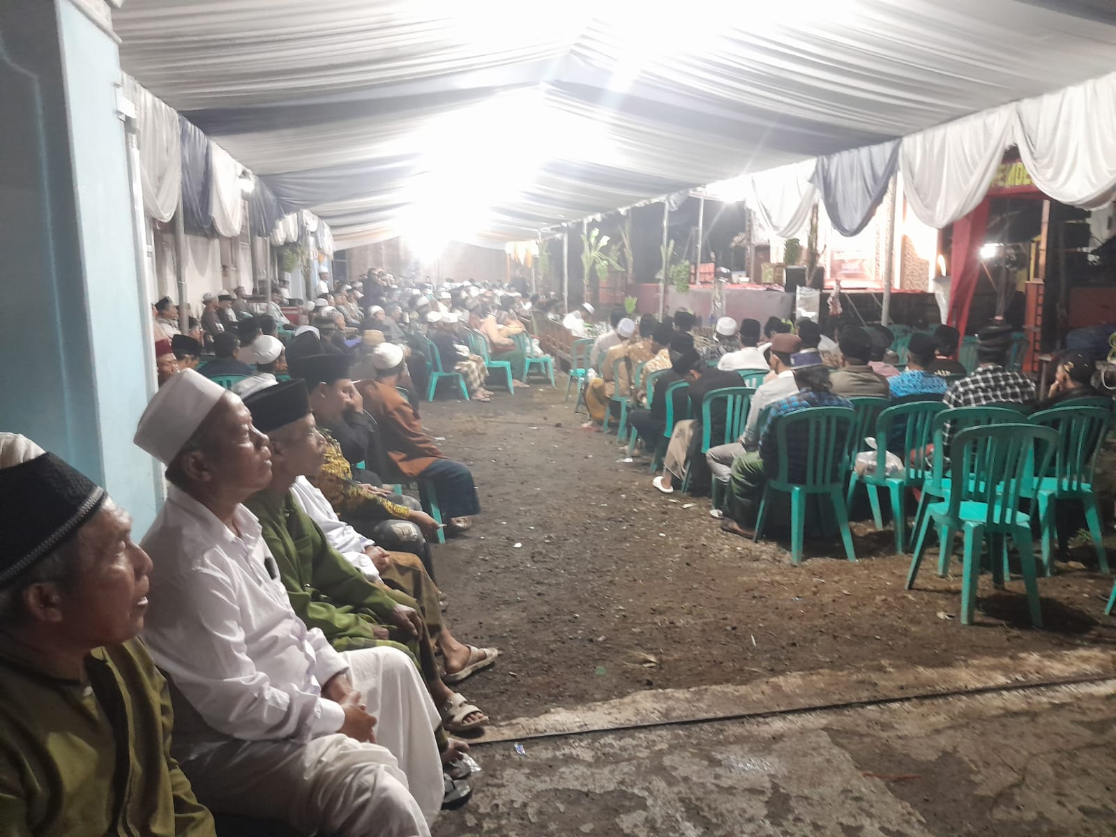 Pengajian Umum Haul KH. Ahmad Sulaiman dan KH. Darda Ahmad Berlangsung Khidmat di Banyuwangi
