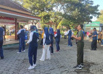 Senam Aerobik Bersama di Purwoharjo: Tingkatkan Kebugaran dan Sinergi Antar Instansi