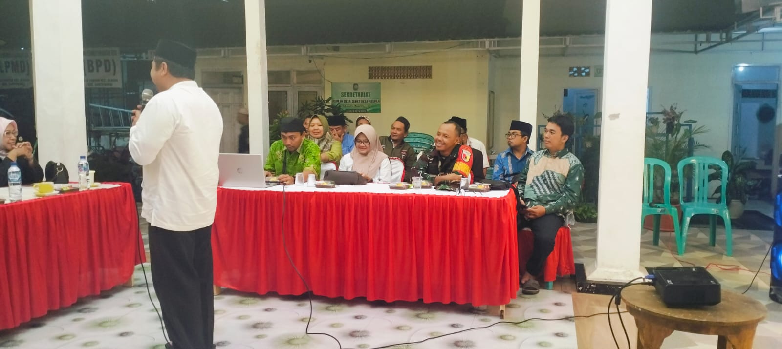 Edukasi Bahaya Penyakit Menular dan Pernikahan Usia Dini di Desa Paspan