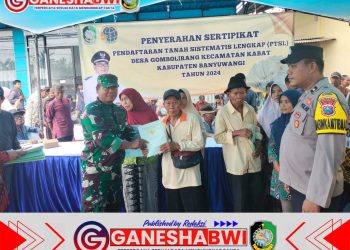 Penyerahan Sertifikat PTSL di Desa Gombolirang Berjalan Lancar