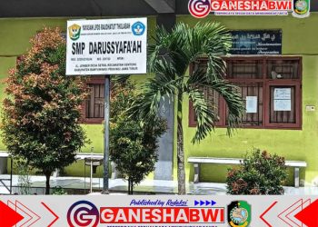 SMP Darussyfa'ah dan MA Raudhatut Tholabah Genteng Tahan Ijazah Siswa