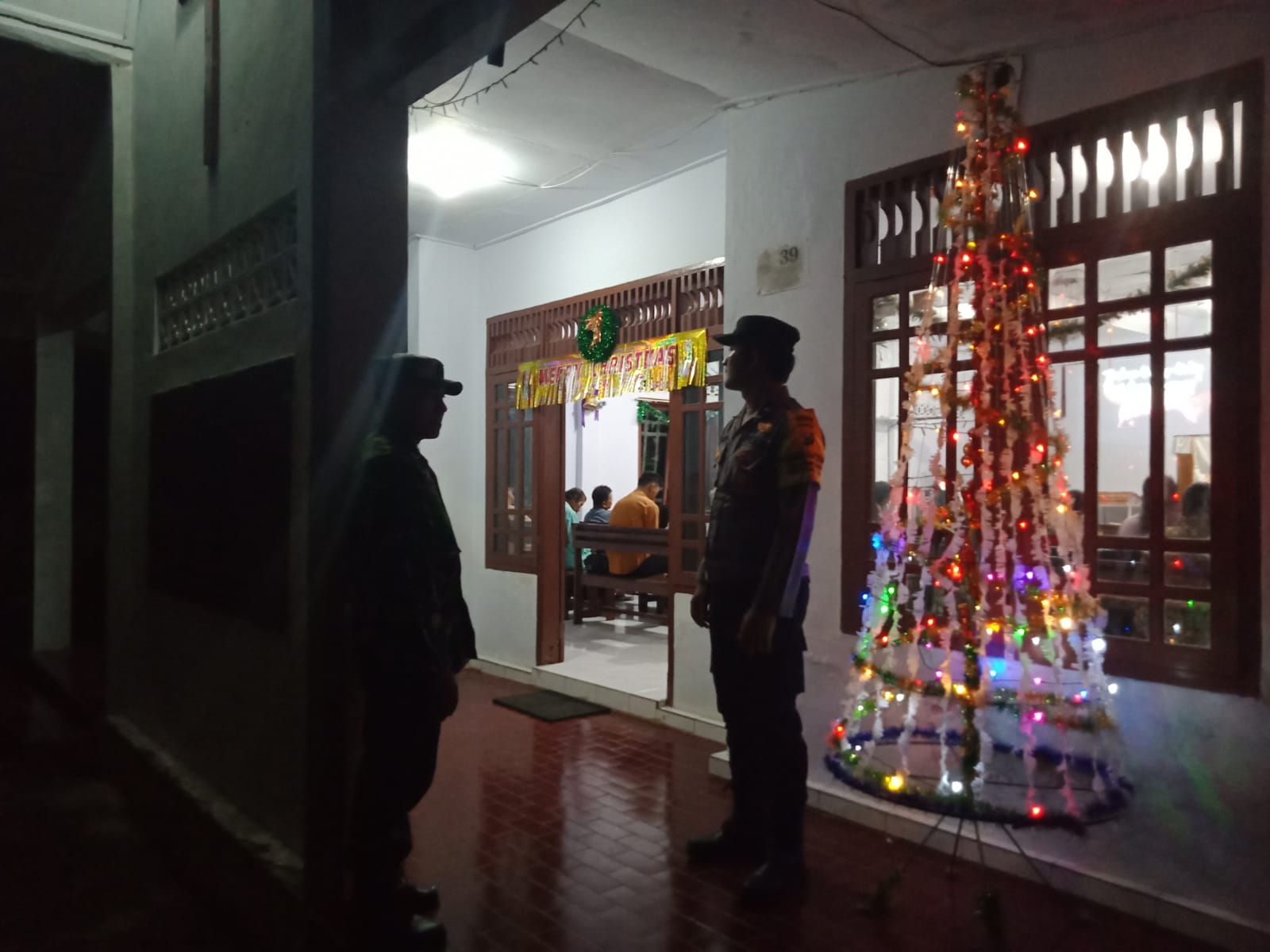 Pengamanan Natal di GPIB Syallom Sumberarum, TNI-Polri Pastikan Ibadah Berjalan Khidmat