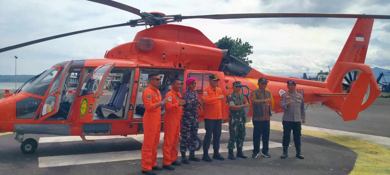 Forkopimda Banyuwangi Lakukan Patroli Udara Siaga SAR Natal dan Tahun Baru 2025