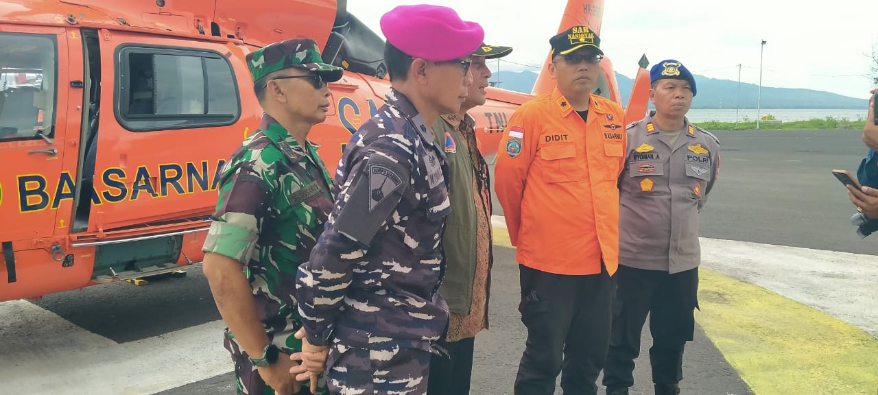 Forkopimda Banyuwangi Lakukan Patroli Udara Siaga SAR Natal dan Tahun Baru 2025