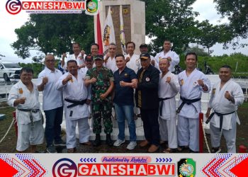 Dandim 0825/Banyuwangi Pimpin Doa Bersama Kenang Tragedi Atlet INKAI di Pantai Boom