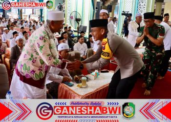 Kapolresta Banyuwangi Hadiri Haul Masyayikh di Ponpes Darussalam Blokagung