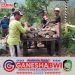 Babinsa Bersama Warga Lakukan Kerja Bakti Perbaiki Bahu Sungai di Perbatasan Desa Kandangan-Sarongan