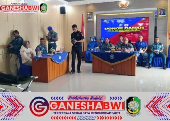 Anggota Koramil Kalipuro Ikuti Donor Darah untuk Peringati HUT ke-79 Polisi Militer Angkatan Laut