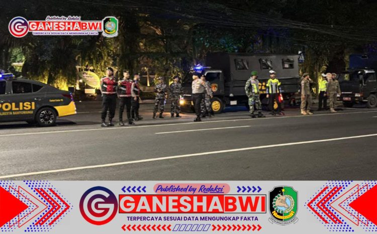 Kodim 0825/Banyuwangi Gelar Patroli Skala Besar Demi Keamanan Wilayah Kodim 0825/Banyuwangi Gelar Patroli Skala Besar Demi Keamanan Wilayah