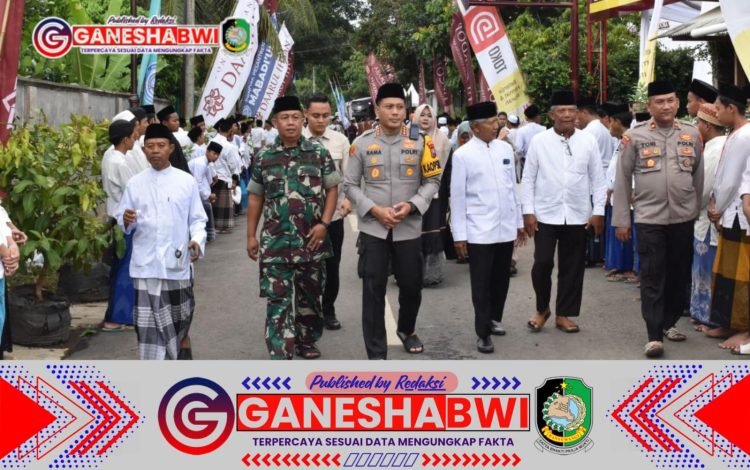 Kasdim 0825/Banyuwangi Hadiri Haul Ke-13 KH. Achmad Musayyidi di Ponpes Mabadi'ul Ihsan