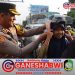 Rayakan Hari Valentine, Polresta Banyuwangi Bagikan Cokelat dan Helm untuk Pengendara