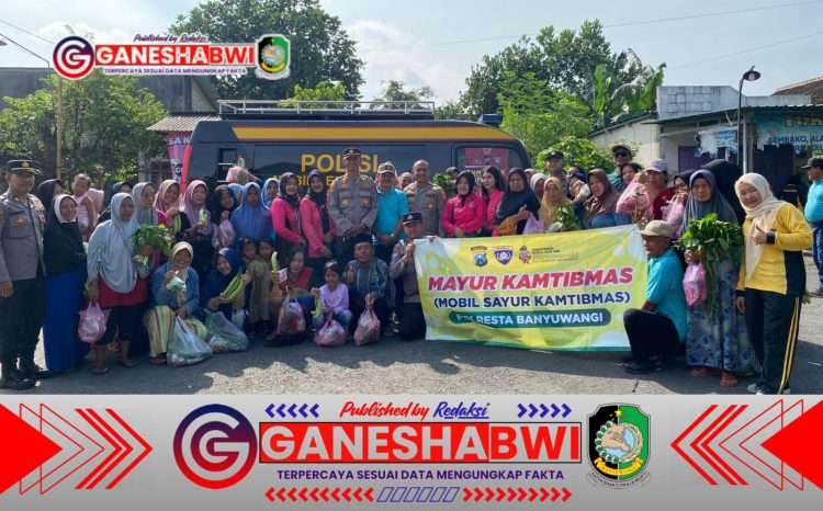 Mayur Kamtibmas Polresta Banyuwangi Berbagi Sayur di Desa Sukonatar peringati Valentine Day, Warga Antusias Mayur Kamtibmas Polresta Banyuwangi Berbagi Sayur di Desa Sukonatar peringati Valentine Day, Warga Antusias