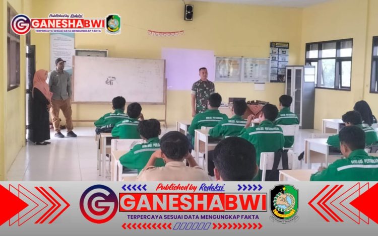 Babinsa Koramil 06 Gambiran Berikan Materi Kedisiplinan kepada Siswa SMK Muhammadiyah 9