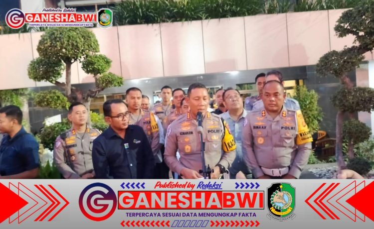 Polda Jatim Siapkan Strategi Atasi Lonjakan Kendaraan di Pelabuhan Ketapang Polda Jatim Siapkan Strategi Atasi Lonjakan Kendaraan di Pelabuhan Ketapang