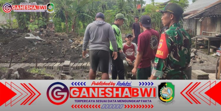 TNI Bersama Warga Gotong Royong Wujudkan Rumah Layak Huni bagi Keluarga di Purwoharjo