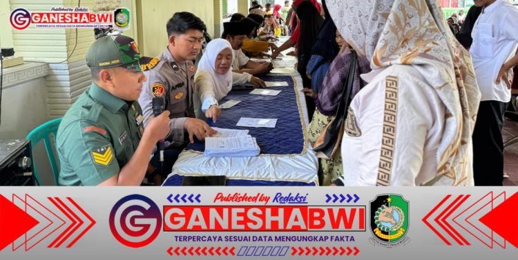 Babinsa Koramil 0825/20 Songgon Kawal Penyaluran Bansos, Warga Sumberarum Terima Bantuan dengan Lancar