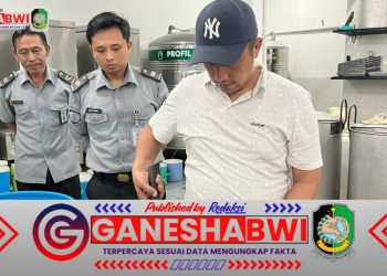 Pastikan Kualitas Menu Sahur, Kalapas Banyuwangi Kontrol Dapur Lapas