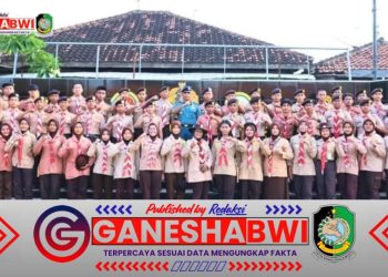 Danlanal Banyuwangi Lantik 59 Anggota Baru Pramuka Saka Bahari
