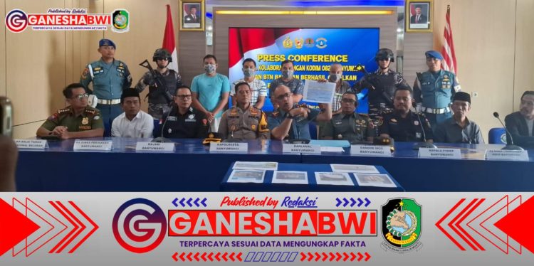 Lanal Banyuwangi Tangkap 4 Pelaku Bom Ikan di Perairan Pulau Tabuhan