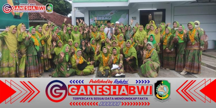 Camat Banyuwangi Apresiasi Aksi Berbagi Takjil Muslimat NU, Ajak Kurangi Sampah Plastik