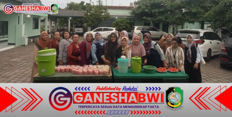 Safari Ramadan: Persit Kartika Chandra Kirana Ranting 18 Koramil 17 Muncar Berbagi Takjil & Buka Puasa Bersama