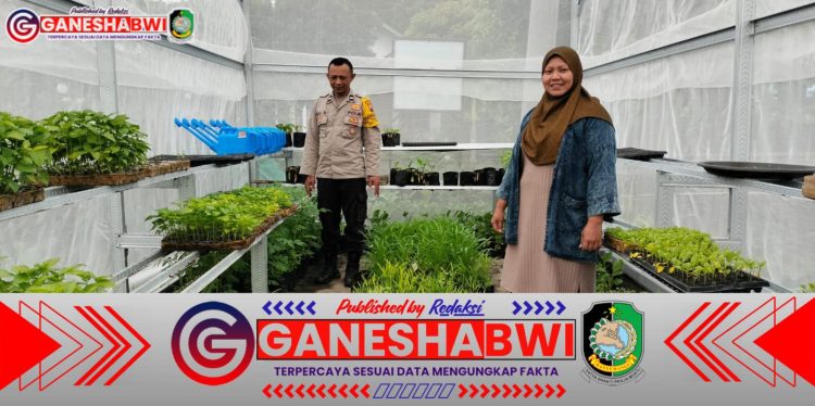 Bhabinkamtibmas Polsek Tegalsari Dukung Pemanfaatan Pekarangan untuk Ketahanan Pangan