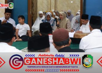 Bupati Ipuk Tarawih Bersama Warga, Ajak Muhammadiyah Berkolaborasi Bangun Banyuwangi
