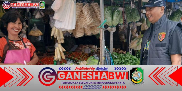 Polresta Banyuwangi Sidak Pasar Blambangan, Pastikan Stok dan Harga Bahan Pokok Stabil