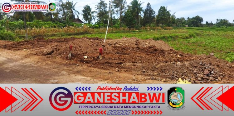 Warga Taman Sari Protes Kerusakan Jalan Akibat Pengurugan Sawah, Ancam Blokir Akses