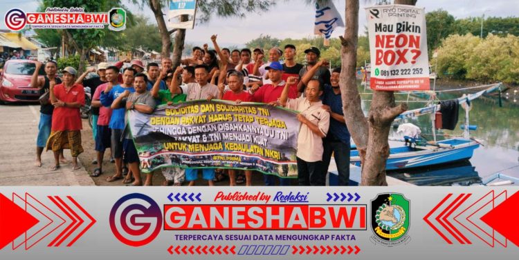 Nelayan Plengsengan Banyuwangi Berbagi Takjil, Dukung RUU TNI untuk Kedaulatan NKRI