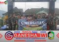 TNI-Polri Bersinergi: Koramil 0825/05 Kalibaru dan Polsek Kalibaru Berbagi Takjil Ramadan