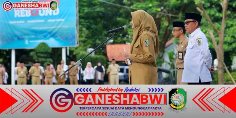 Bupati Ipuk Ajak ASN Banyuwangi Kerja Keras dan Inovatif Usai Libur Lebaran Bupati Ipuk Ajak ASN Banyuwangi Kerja Keras dan Inovatif Usai Libur Lebaran