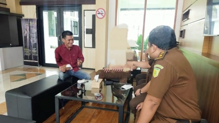 KASUS TAMBANG GALIAN C ILEGAL DI BANYUWANGI: PERTANYAKAN KEJANGGALAN MENGENAI PROSES HUKUM