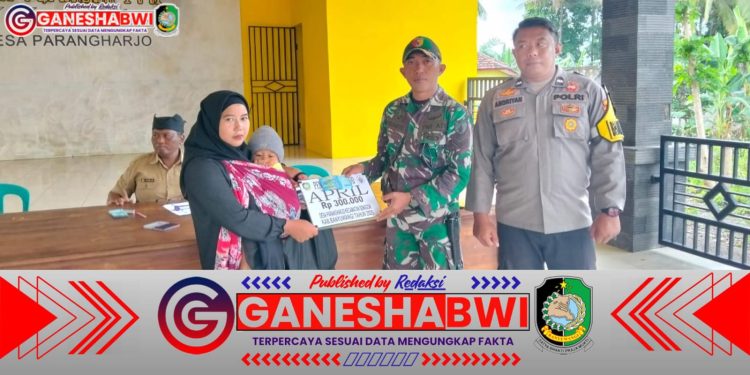 Babinsa Songgon Dampingi Penyaluran BLT Dana Desa Parangharjo, Pastikan Tepat Sasaran dan Aman