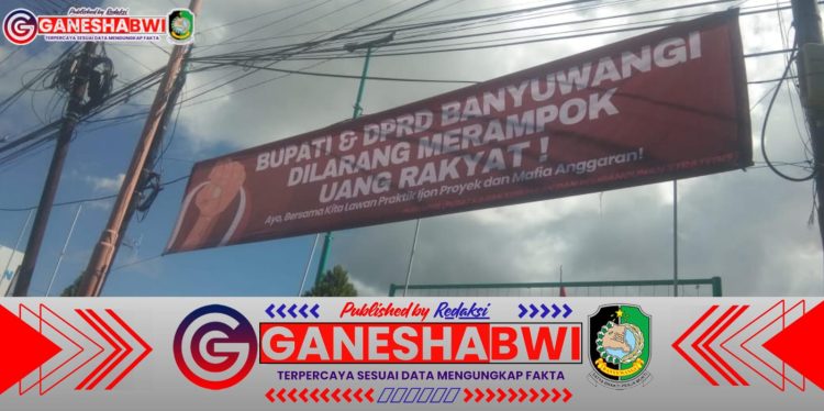 Puskaptis Pasang Spanduk Kecam Korupsi, Ingatkan Bupati dan DPRD Banyuwangi Puskaptis Pasang Spanduk Kecam Korupsi, Ingatkan Bupati dan DPRD Banyuwangi