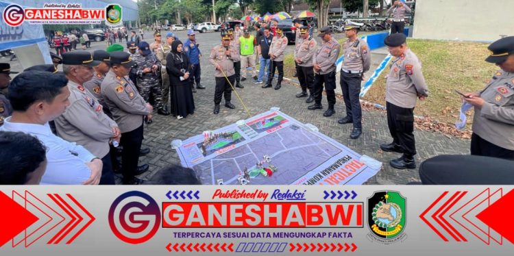 Polresta Banyuwangi Kawal Ketat Laga Liga 4 Group N di Stadion Diponegoro Polresta Banyuwangi Kawal Ketat Laga Liga 4 Group N di Stadion Diponegoro
