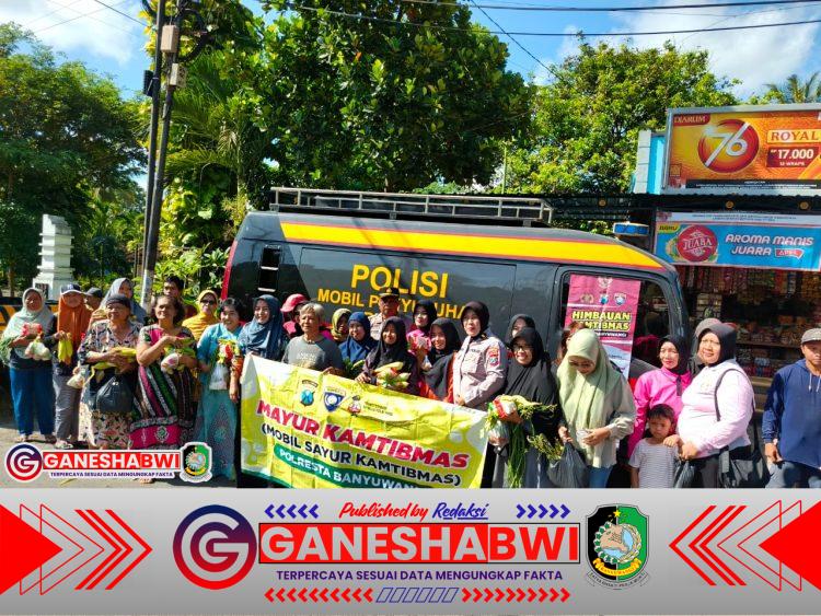 Polresta Banyuwangi Sosialisasikan Bahaya Judi Online dan Narkoba Lewat Program "Mayur Kamtibmas" di Sempu Polresta Banyuwangi Sosialisasikan Bahaya Judi Online dan Narkoba Lewat Program "Mayur Kamtibmas" di Sempu
