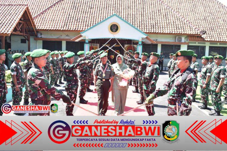 Kodim 0825/Banyuwangi Gelar Sertijab Danramil, Tradisi Pedang Pora, dan Pelepasan Anggota