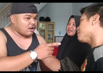Perlakuan Diduga Preman: Menunjuk-Nunjuk dengan Jari Telunjuk Muka Aktivis Ketua Komunitas Sadar Hukum Banyuwangi