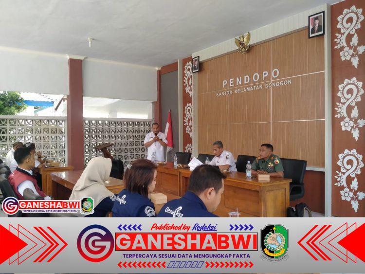 Danramil Songgon Hadiri Sosialisasi SK Bupati Banyuwangi, Dorong Pemuda Daftar TNI dan Dukung Program Sergab Danramil Songgon Hadiri Sosialisasi SK Bupati Banyuwangi, Dorong Pemuda Daftar TNI dan Dukung Program Sergab